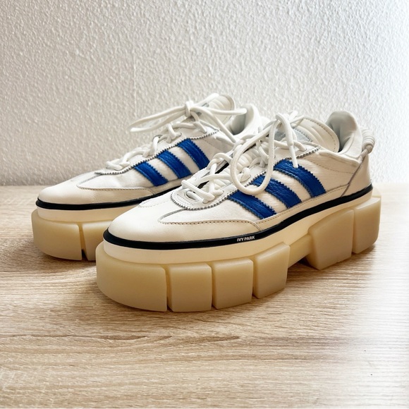 adidas gazelle silver green womens Women's Adidas Samba OG main image 0